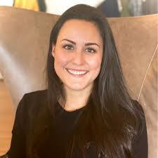 Celia Ryan's Instagram, Twitter & Facebook