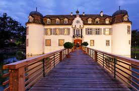 Restaurant Schloss Bottmingen Traumhochzeit Im Marchenschloss