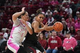 Arkansas guard chelsea dungee named sec player of the week. Closing With A Bang Arkansas Racks Up 65 Points In Second Half
