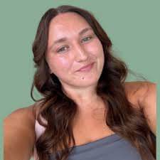 How to Collaborate with Social Media Managers and Designers as a Copywriter