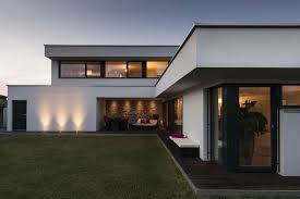 moradia rankweil construcao solida moderna forma l arquitetura moderna plano arquitetura con l shaped house modern house exterior house exterior