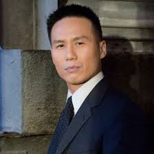 B.D. Wong, de son vrai nom Bradley Darryl Wong, est un acteur américain né  le 24 octobre 1960 à San Francisco.