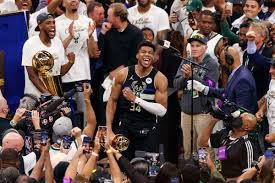 Lebron james and los angeles lakers win 2020 nba finals nearly 9 months after kobe bryant's death. K7caey5luu4 Bm