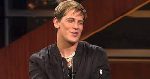 Milo yiannopoulos (born milo hanrahan on 18 october 1984) is a british journalist, entrepreneur, public speaker, and former editor for breitbart news. 5ctuhgaachkfpm