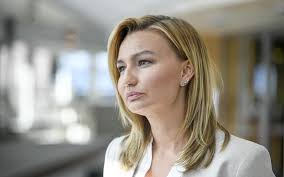 She is based in stockholm and is one of the bloggers at swedish elle and in 2019 she published her first book. Efter Kritiken Margaux Dietz Podcast Klipps Om Gp