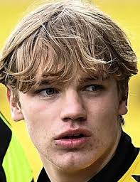 Bodil kjaer kreuz glas cross vase dänemark 60er jahre blau design. Jeppe Kjaer Player Profile 20 21 Transfermarkt