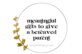 10 meaningful gifts to give a bereaved
