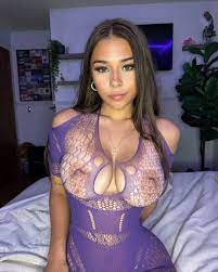 Sophia Rain - Fapello