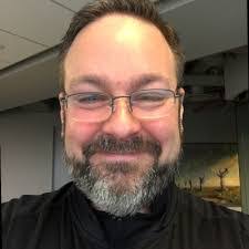 Dana Hayter's Instagram, Twitter & Facebook