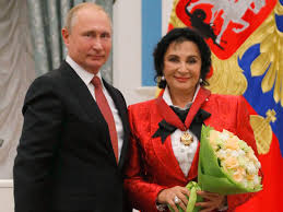 Ражда се в семейството на имигранти от. Irina Viner Poobeshala Putinu Vyrastit Talantlivyh Gimnastok Zhyon Mk