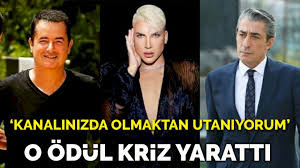 Sosyal medya fenomenliğinden şarkıcılığa adım atan kerimcan durmaz, dün akşam tv8'de yayınlanan müzik. Tmsdnfjm7wrxgm