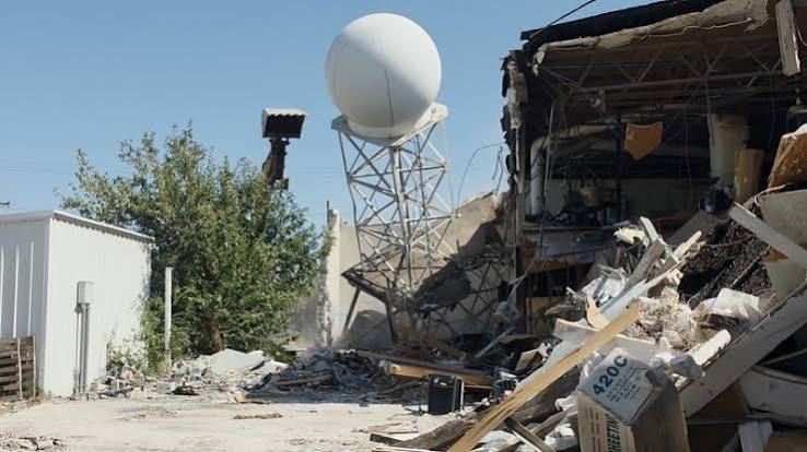WATCH:KTXS doppler radar comes down as demolition of former studios  continues(KTXS/Jesse Smith)