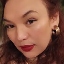 What are some good places to stay near Burnham Park in Baguio City for a  couple in March?