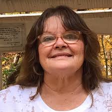 Welcome to Compass Valley Retreat— a beautifully remodeled modern cabin  tucked away just outside French Lick, Indiana! 🌲🪵 This peaceful escape  blends cozy, contemporary design with the beauty of the surrounding woods,