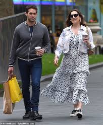 Jeremy is an italian model, and the couple has been dating since 2015. Kelly Brook Shops With Boyfriend Jeremy Parisi Before Work Readsector