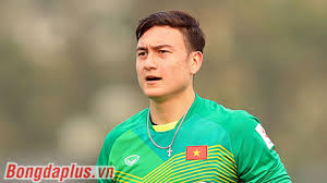 Thủ môn đặng văn lâm nằm trong số những cầu thủ xuất sắc nhất muangthong mùa giải 2019. Ä'áº·ng VÄƒn Lam Nghá»‹ Lá»±c VÆ°á»£t Qua Gian Kho