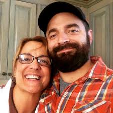 Drew Holcomb and the Neighbors