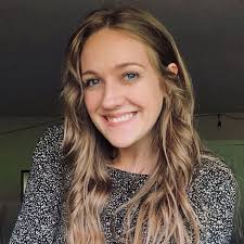 Abigail Dykstra's Instagram, Twitter & Facebook