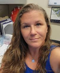 Colleen Amaral's Instagram, Twitter & Facebook