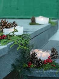 We believe in helping you find the product that is right for you. 35 Crafty Outdoor Holiday Decorating Ideas Hgtv