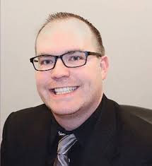 Scott Kiefer's Instagram, Twitter & Facebook