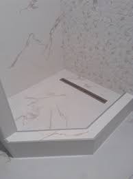 идея душевая кабина из плитки со сливом в полу фото Dushevoj Poddon Uglovye Dushevye Idei Dlya Vannoj Steklyannye Dushevye