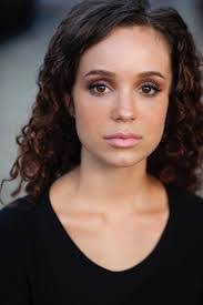 Melanie Shea's Instagram, Twitter & Facebook