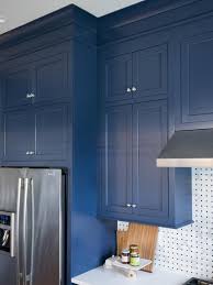 These are all crucial things that buyers need to learn before finalizing on the kitchen cabinets. Kitchen Cabinet And Color Sherwin Williams Indigo Batik Sw 7602 Kitchen Pictures Fro Navy Blue Kitchen Cabinets Blue Kitchen Cabinets New Kitchen Cabinets