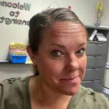 Kelly Romanowski's Instagram, Twitter & Facebook