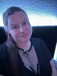 SENDING PICSS TO EVERYONE WHO LIKES THIS POST (I will actually do it but be  patient 😙)