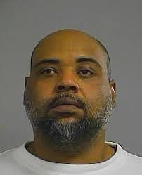 Desmond Billups's Instagram, Twitter & Facebook