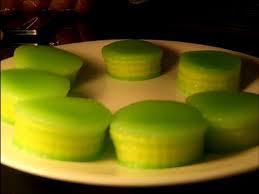 My mom boasts to have an authentic recipe from my aunt, my father's eldest sister. Banh Da Lon Coconut Pandan Tapioca Steamed Vietnamese Dessert Youtube