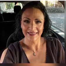 Qué emocionante! RAFA conmovió a los medios internacionales con su mensaje  enviado a Carlos Alcaraz antes de su entrada a Wimbledon, acompañado de un  regalo muy valioso que hizo llorar a Carlos: "