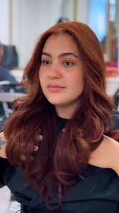 Video Mostrando Pintando O Cabelo Na Cor Canela