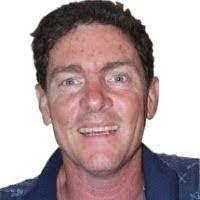 Robert Lifsey's Instagram, Twitter & Facebook