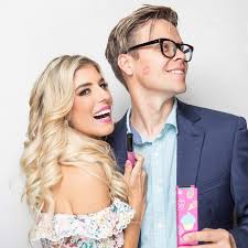 This week, i, rebecca zamolo filled maddie's room with photos of her ex boyfriend crush and it was a bad idea. Phone Rebecca Zamolo Merch Lip Gloss Rwanda 24