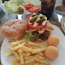Los ingredientes de las hamburguesas vegetales son la soja, los cereales, los frutos secos y el tofu. Pin On La Cocina De Mindy