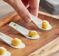 EcoTensil® EcoTaster® Mini GreenDot™ 3 1/4" Compostable Paperboard Tasting  Spoon - 2,500/Case