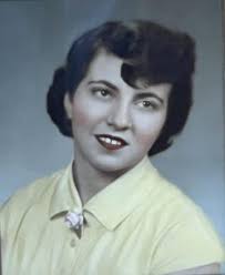 Elizabeth Bechtold's Instagram, Twitter & Facebook