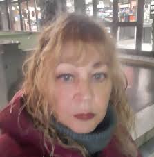 Il suo nome è; BONAGURA CRISTINA MARIÈ. 300 Euro a chi mi fornisce  l'indirizzo della ragazza a sinistra. È mia figlia. ORA HA 24 ANNI. Non la  vedo da 11 Anni. Fu