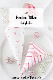 Bonbon Tuten Selber Machen Ist Ganz Einfach Alles Was Ihr Braucht Sind Papier Fa Diy Geschenke Weihnachten Mutter Diy Geschenke Muttertag Muttertag Geschenk
