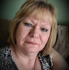 When does leaf pickup start in Elyria?