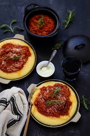 Polenta Saucisses Recette Italienne Un Dejeuner De Soleil Recette Recette Italienne Recette Recettes De Cuisine