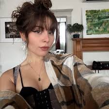 Bianca Bello's Instagram, Twitter & Facebook