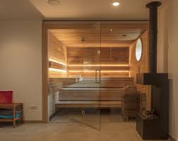 Sauna Im Bad Behaglich Und Warmend Schwimmbad De In 2020 Sauna Sauna Im Garten Saunaofen