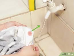 التخلص من بقع الدم من على ملاءة السرير Wikihow