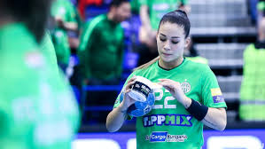 Macar takım hentbolu ile ilgili bu biyografik makale bir taslaktır. Nyaron Tavozik A Fraditol Lukacs Viktoria Fradi Hu