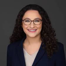 Alyse Walker's Instagram, Twitter & Facebook