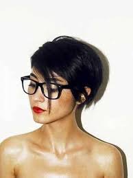25 aout 2018 decouvrez le tableau coiffures de femmes noires de lolelolai sur pinterest. Idee Tendance Coupe Coiffure Femme 2017 2018 Article Vraiment Pas Genial Les 4 Femmes Noires Ont Toutes La Meme Coupe Et Vogue Tunisie Maroc Algerie Magazine Fashion Luxe Inspiration Et People