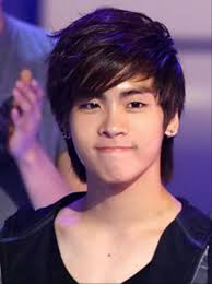 Kim jonghyun was born april 8, 1990 and was raised in seoul and is the youngest, having an older jonghyun was discovered by his label company, sm entertainment, at the 2005 s.m. Jjong Shinee Jonghyun Shinee Jonghyun